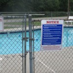 Another pool shot - Headrick's River Breeze Motel